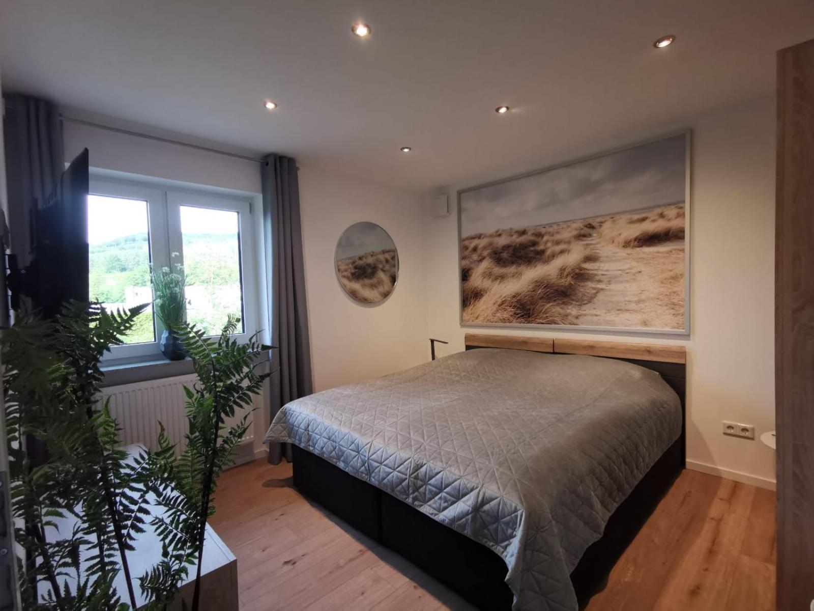 Modernes Stilvoll Eingerichtetes Appartement เริสราท ภายนอก รูปภาพ